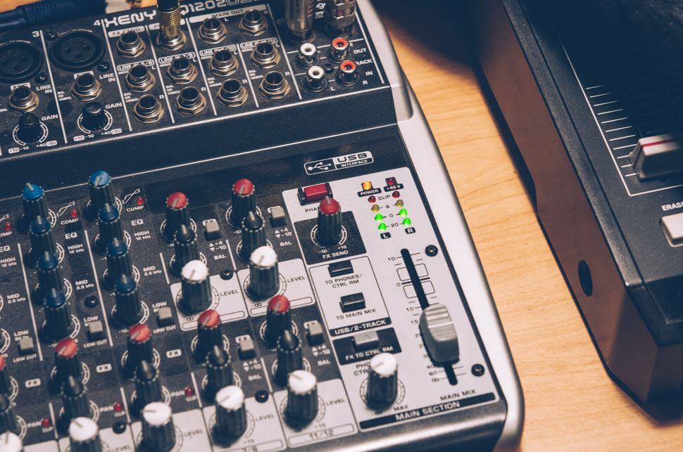 12-channel analog mixer